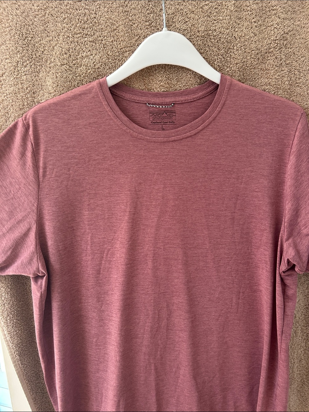 Size large Patagonia Men's Crew Tee in Heather Mauve Pink